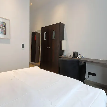 Devin Art 4* Dusseldorf