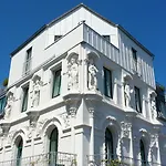 Devin Art Hotel